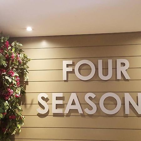 Four Seasons 818- Spacious Cbd Studio - Onsite Parking, Gym & Rooftop Pool Apartment Cape Town Exterior photo